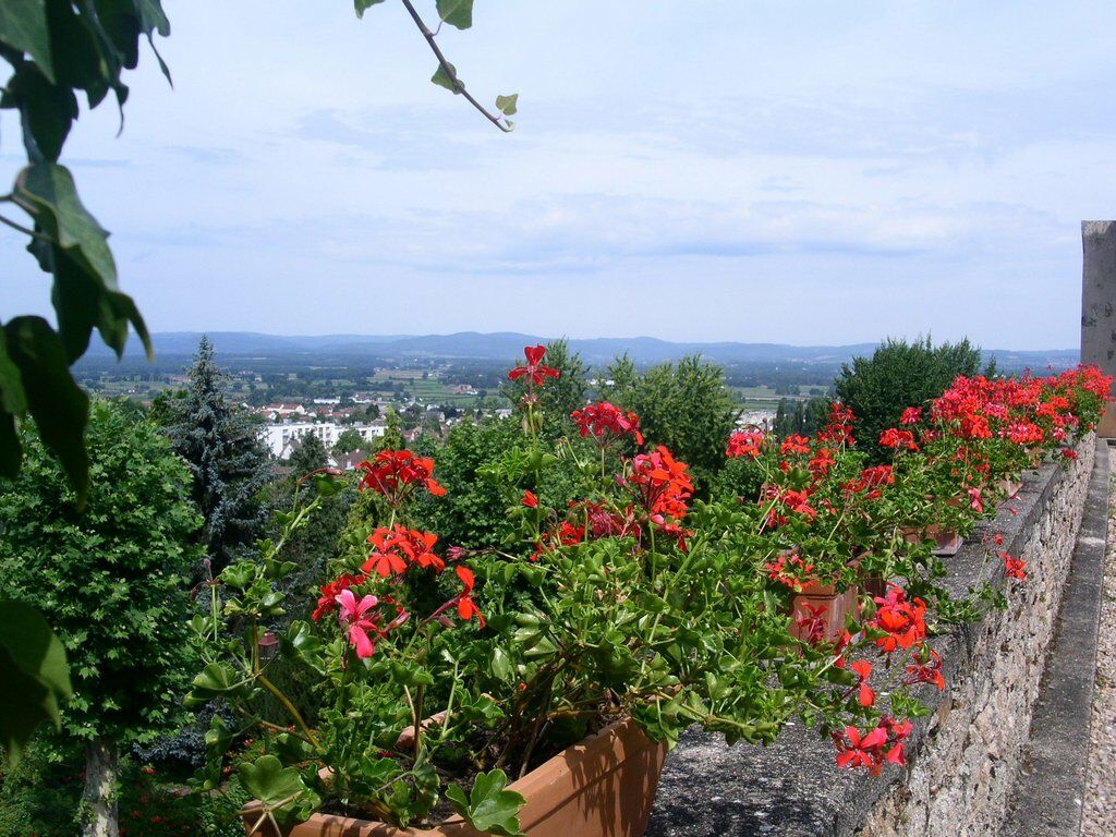 Hotel Les Ursulines Autun Exterior foto